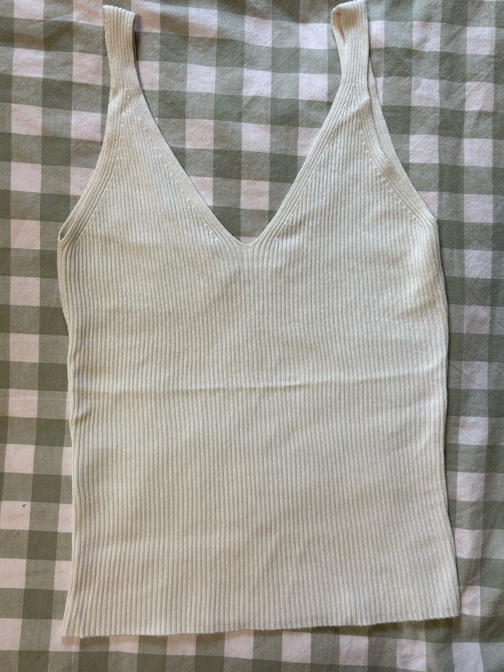 Mango Cream Ribbed V-Neck Tank Top - Picture 3 of 4